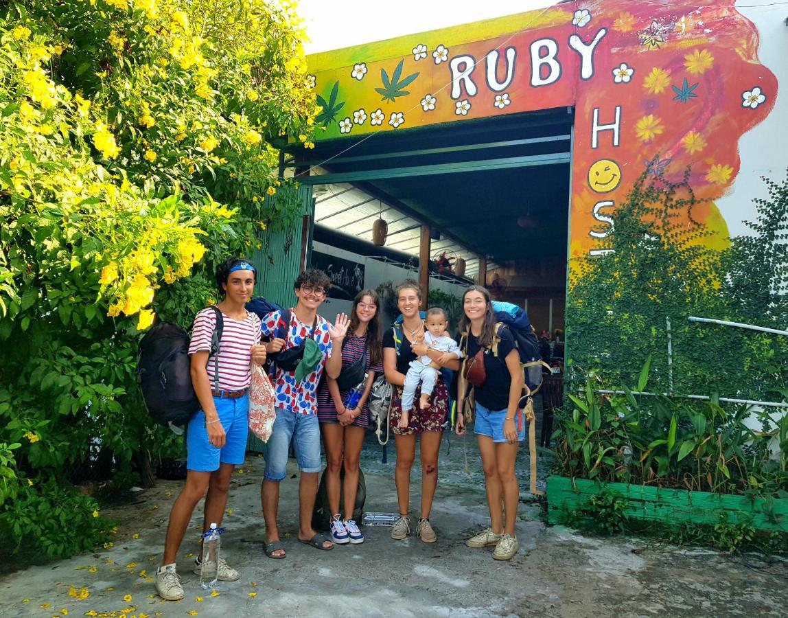 Ruby Phu Quoc Hostel Luaran gambar